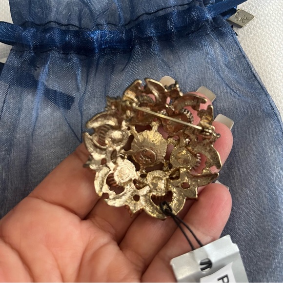 NWT Sequin Flower Blue & Green Rhinestones Peridot Crystals Vintage Brooch - Picture 2 of 4